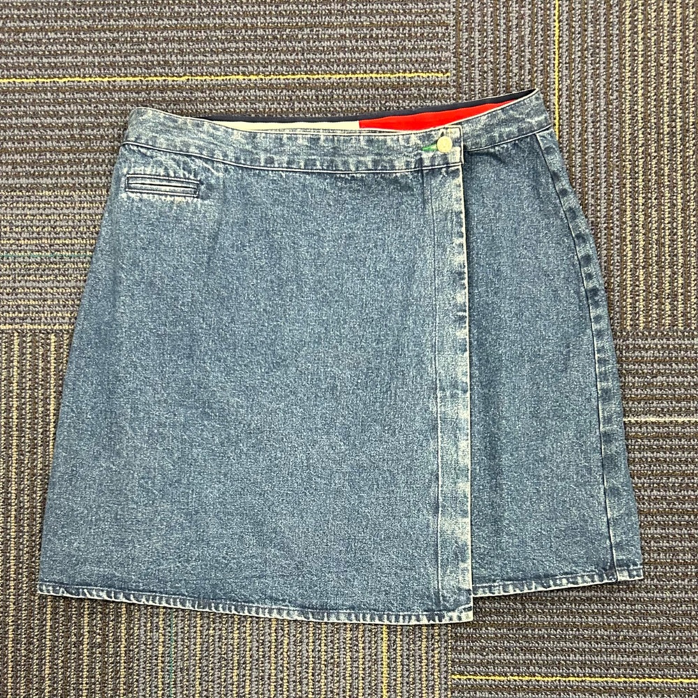 Tommy Hilfiger Red and Blue Denim Fabric Skirt Size: 16